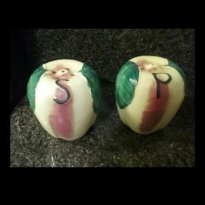 Vintage apple salt and pepper shakers